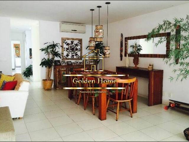 Casa para Venda em Rio de Janeiro - 2